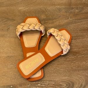 Cfxxy Tan Sandals